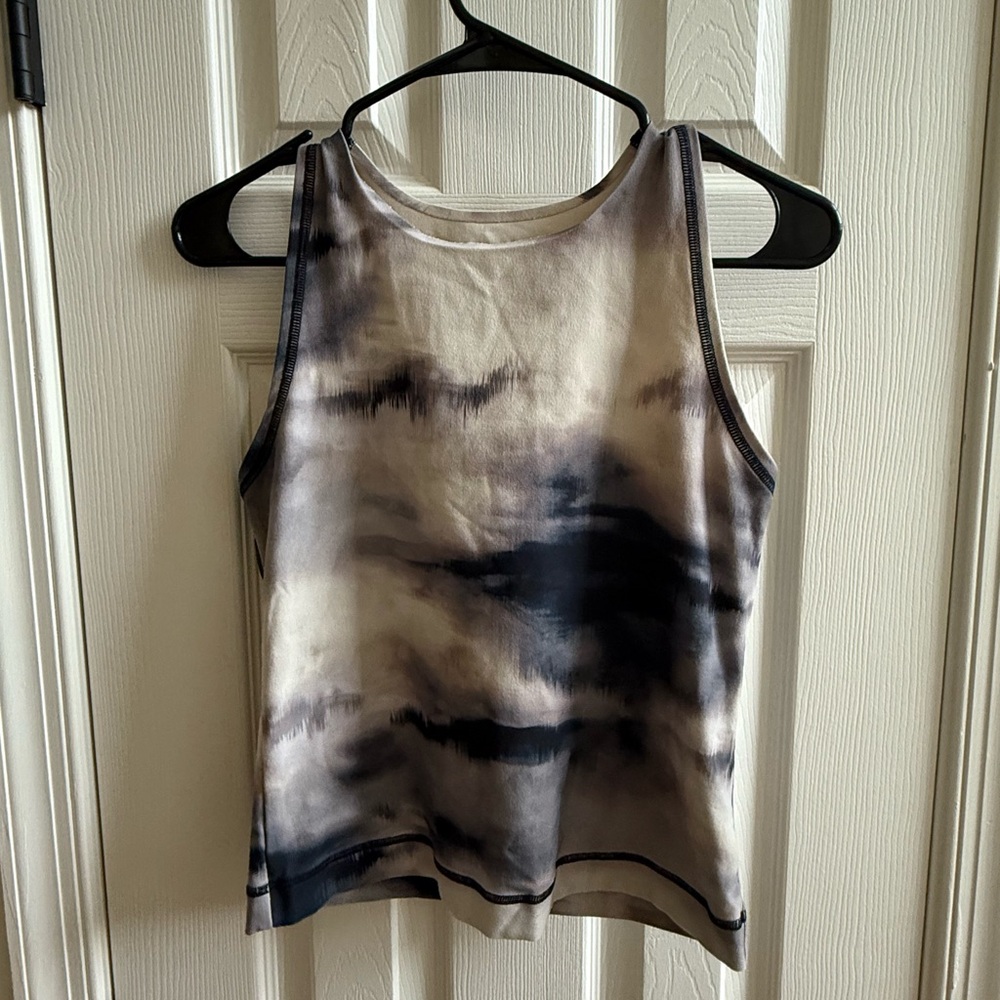 CALIA Stylish Tie-Dye Sleeveless work out top - Black and Cream